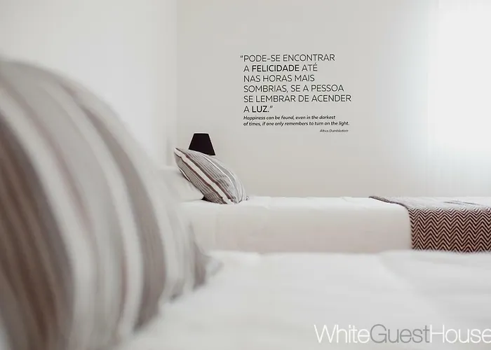 White Πανσιόν *